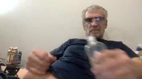 deanofflove221000 online show from May 12, 5:05 am