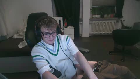 Dean online show from November 23, 3:26 am