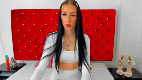 Jasmine online show from December 17, 10:00 am