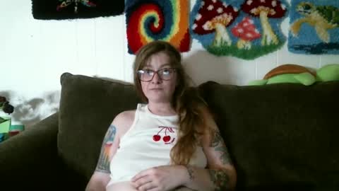 DEBBIE online show from April 3, 6:26 pm