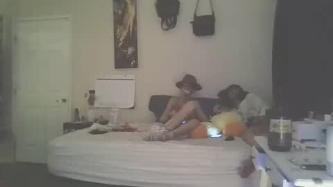30sHotcouple online show from March 19, 10:54 am