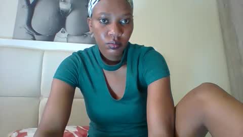 dee1234890 online show from October 6, 7:26 am