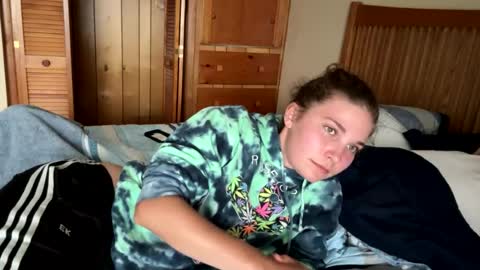 deepthroatqueen33 online show from July 18, 8:55 pm