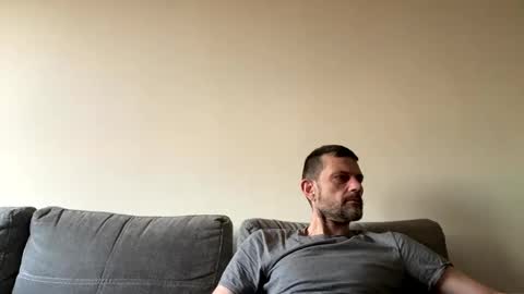 Defloy online show from December 29, 1:28 pm