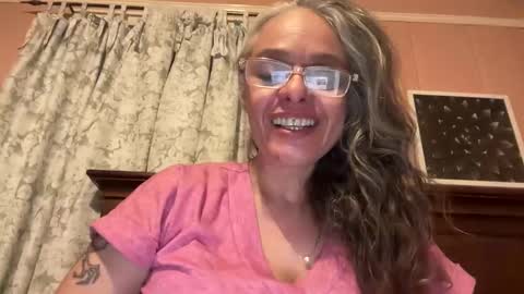 Tori online show from April 2, 6:54 am