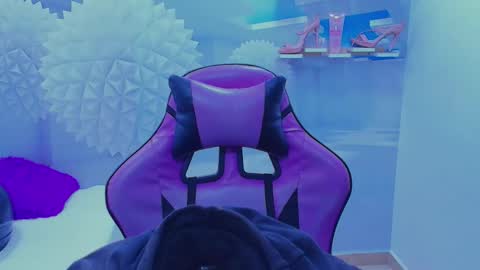 DEIBY online show from November 18, 9:18 pm