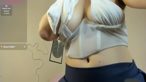 Lea online show from April 21, 1:29 pm