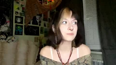 Alisa online show from April 18, 9:15 pm