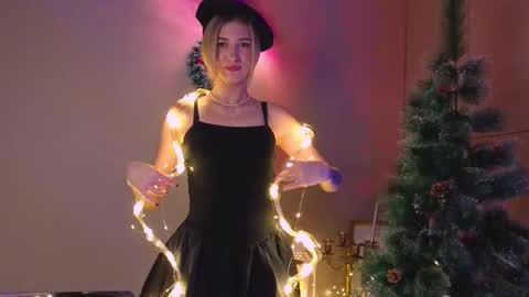 Adla online show from December 13, 8:48 pm