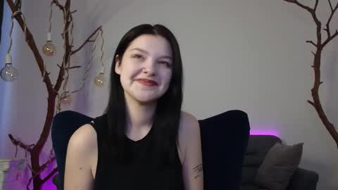 deliaeffy online show from February 27, 1:37 pm