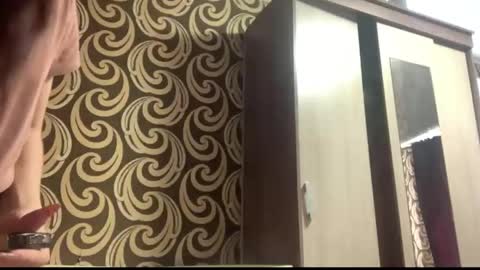 Kiki online show from April 21, 5:58 am