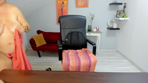 DeliciousLolly online show from October 13, 3:30 am