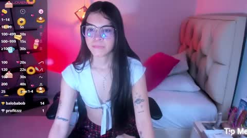 delilah_leone online show from September 22, 7:07 pm