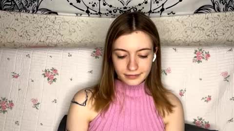 Sia online show from February 8, 12:52 pm