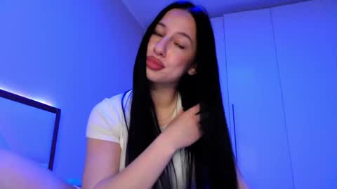 delly_love online show from April 23, 7:59 pm
