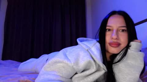 delly_love online show from November 2, 10:32 pm