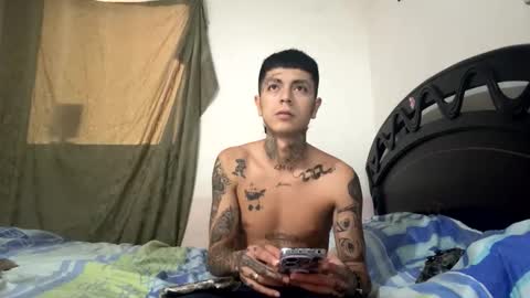 Snapshot of demon0724 chatting on October 18, 8:24 pm demon0724 online show from October 18, 8:24 pm