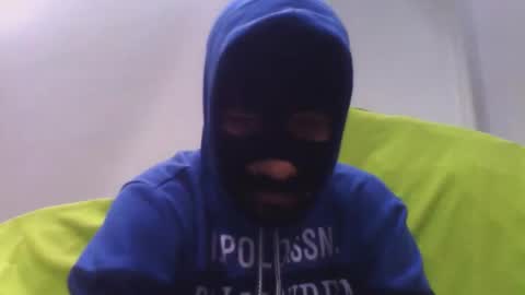         online show from December 4, 10:31 pm