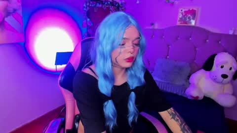 Maki  online show from April 21, 6:53 am