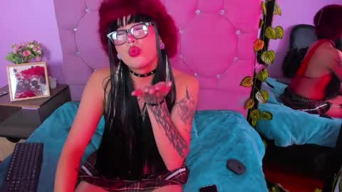 Maki  online show from March 31, 5:19 am