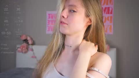 Emma online show from November 26, 8:27 pm