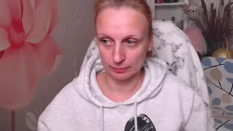 denhiey online show from December 22, 6:25 pm