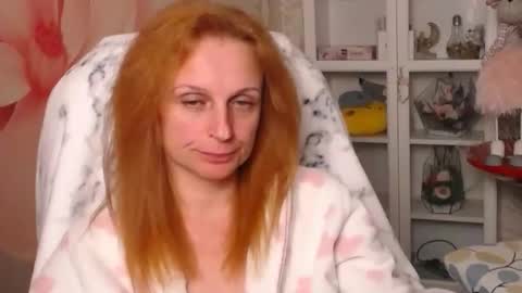 Snapshot of denhiey_here chatting on October 22, 6:31 pm denhiey online show from October 22, 6:31 pm