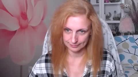 Snapshot of denhiey_here chatting on September 23, 5:41 pm denhiey online show from September 23, 5:41 pm