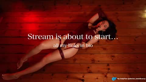 Denise online show from April 4, 7:43 pm