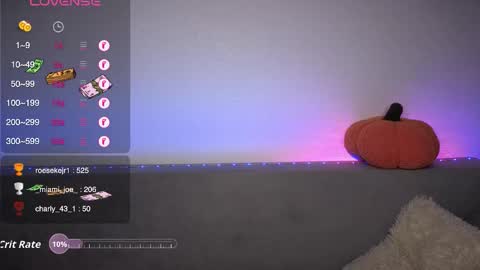 Den online show from September 24, 9:38 am