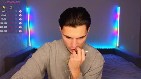 Den online show from November 21, 12:47 pm