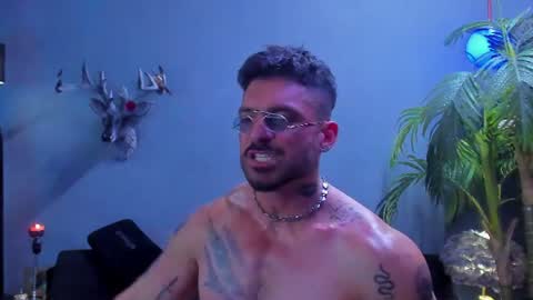 dennis_cox_ online show from June 11, 5:11 pm