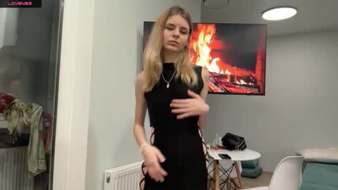 Denni online show from January 9, 5:29 pm