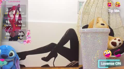 denychantall online show from February 12, 2:48 am