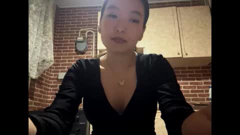 Emma online show from September 24, 7:09 pm