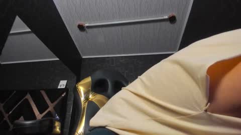 Dereck online show from February 15, 10:03 am