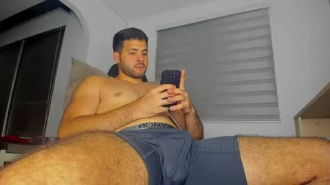dereckhardd online show from June 25, 11:54 pm