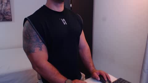 Derek online show from December 21, 11:34 pm