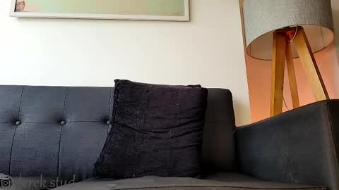 Derek independent model  online show from February 26, 7:10 pm