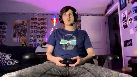 derekdings online show from January 19, 12:26 pm