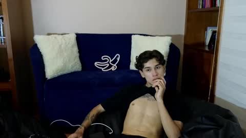 Derek online show from November 25, 12:42 am