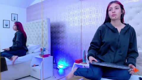 Derieri D online show from November 16, 7:27 pm