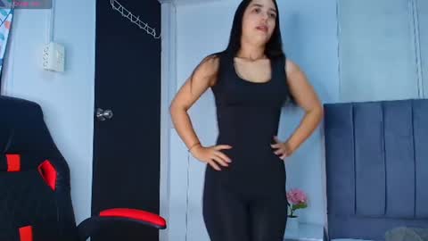 derly_cuervo703031 online show from June 22, 6:26 pm