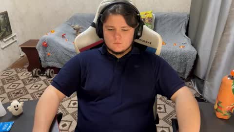 desiredude9 online show from October 17, 7:18 pm