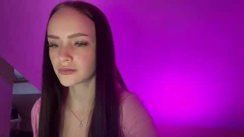 desiree_perhaps online show from February 19, 2:05 pm