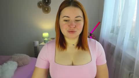 LAYLA online show from March 7, 7:30 am