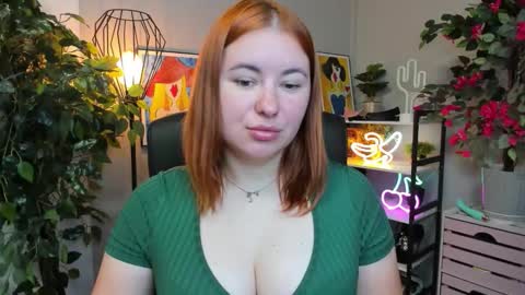 LAYLA online show from September 19, 7:12 am