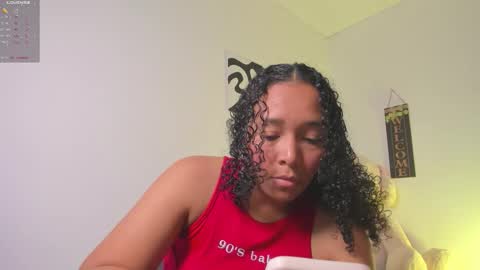 desty_y online show from February 11, 6:17 am