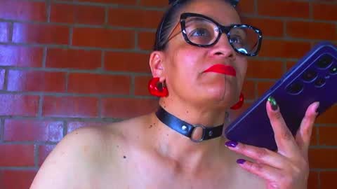devil_taylorx online show from July 28, 6:20 pm