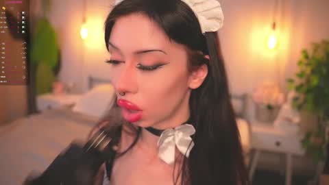 Snapshot of devilss_toy chatting on October 14, 4:21 pm CIBELLE online show from October 14, 4:21 pm